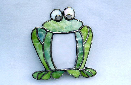 Froggy frame for frogs